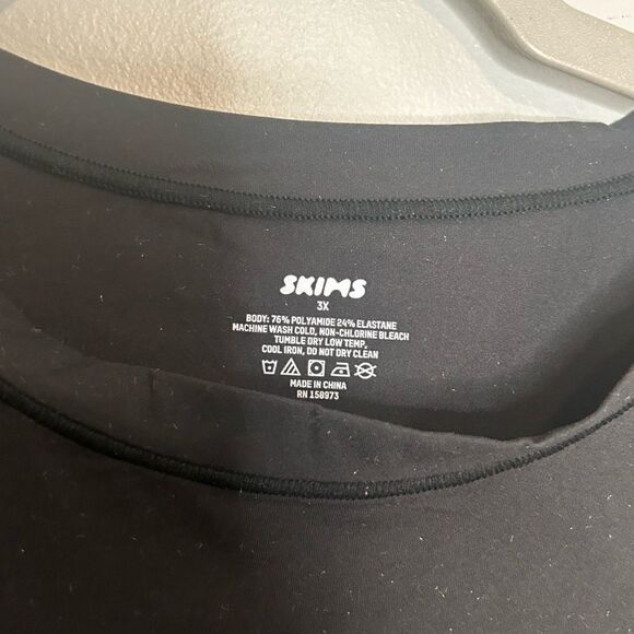 Skims Fits Everybody Super Cropped T-Shirt Special Edition Sparkle NWT - Picture 4 of 5